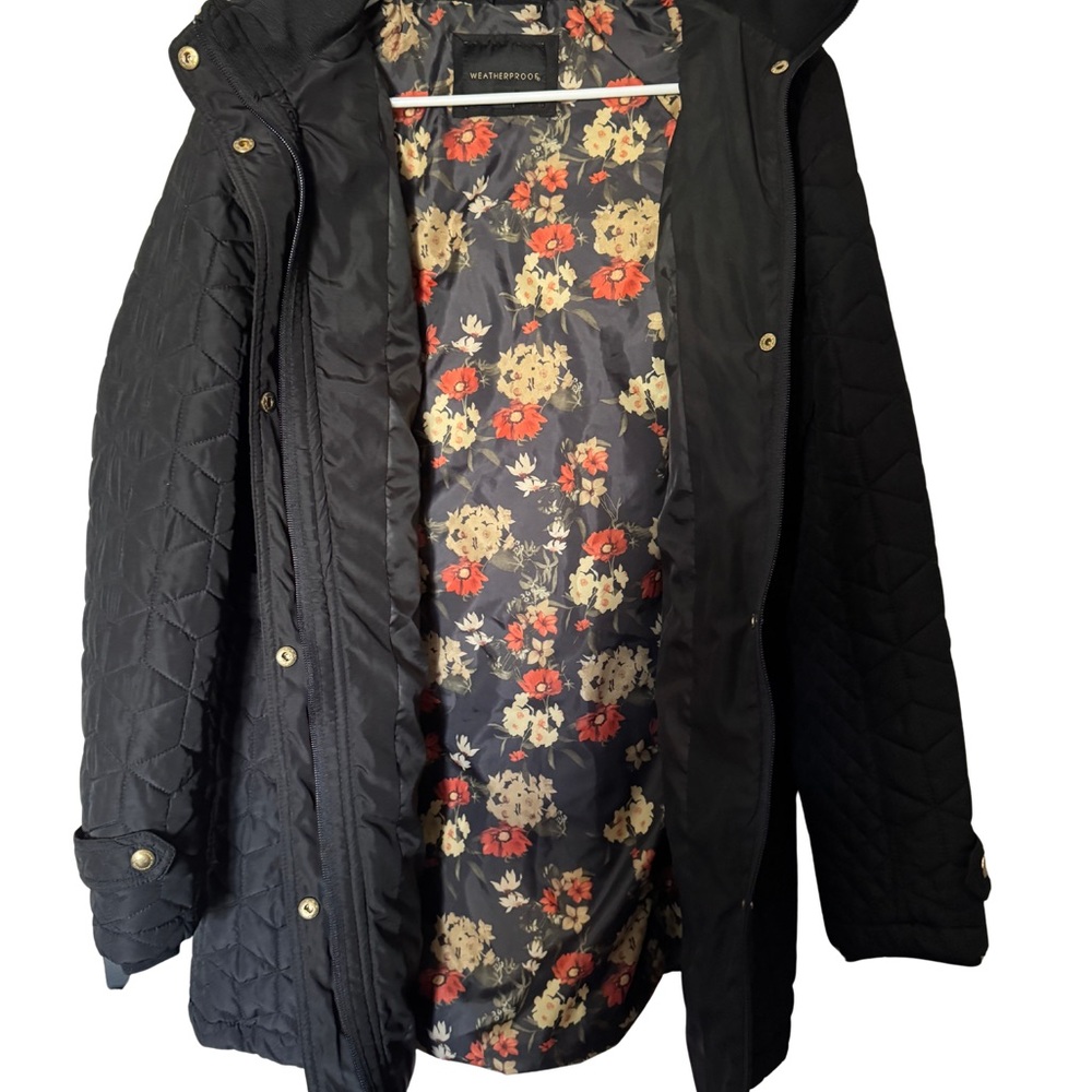 Weatherproof Black Quilted Women's Puffer Coat with Floral Lining